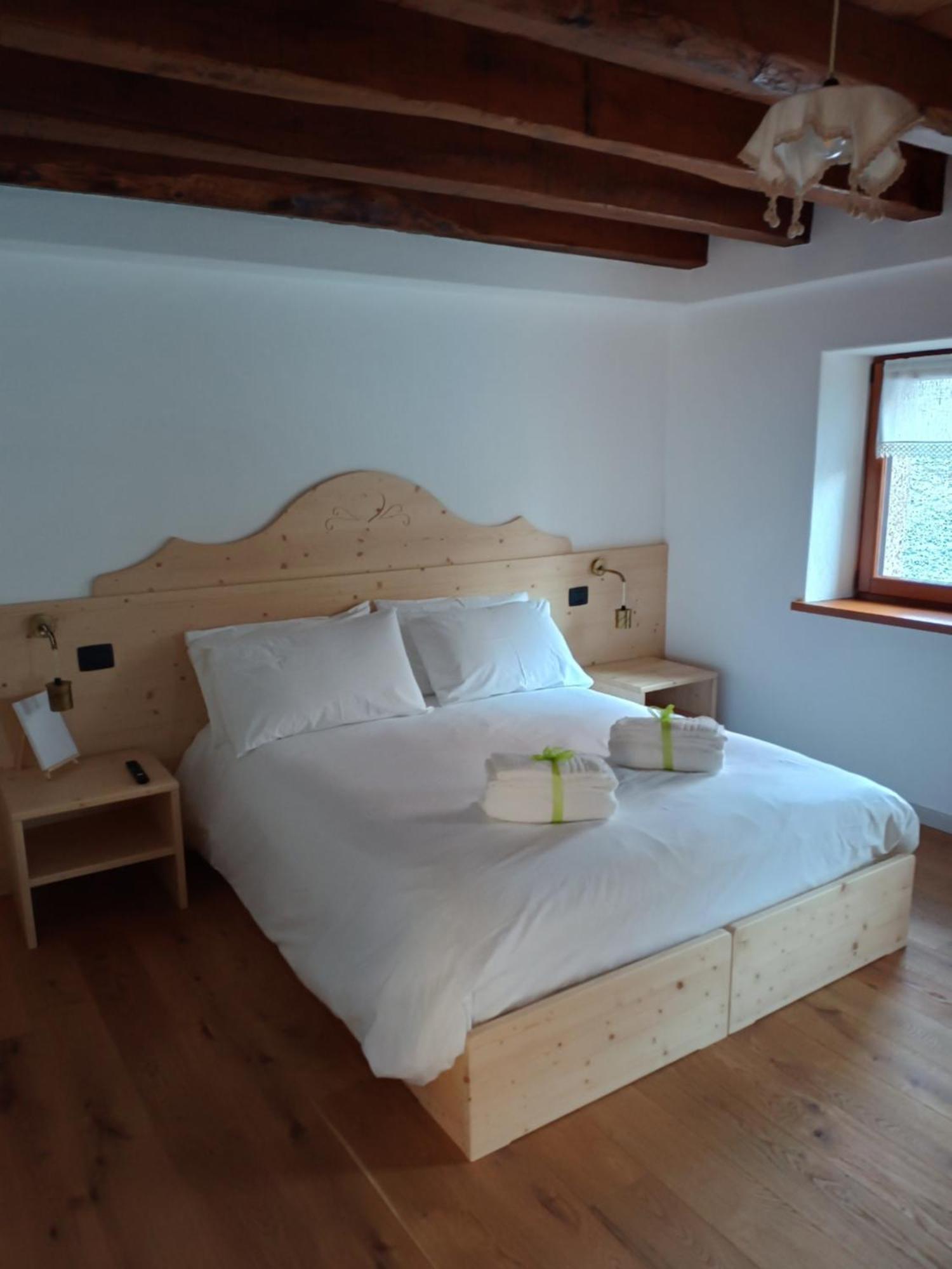 Bed and Breakfast La Farie à Mediis Extérieur photo